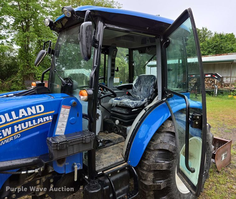 image for item DP6392 2021 New Holland Boomer 50 MFWD tractor