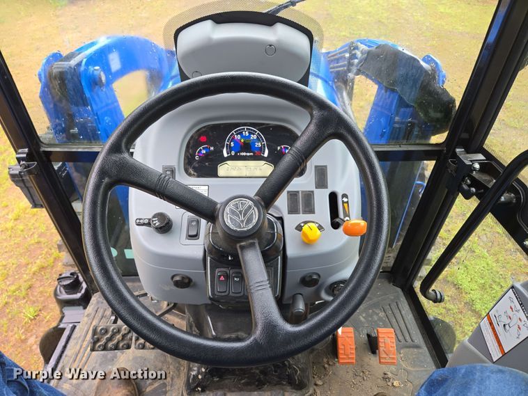 image for item DP6392 2021 New Holland Boomer 50 MFWD tractor