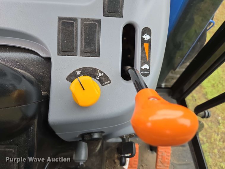 image for item DP6392 2021 New Holland Boomer 50 MFWD tractor