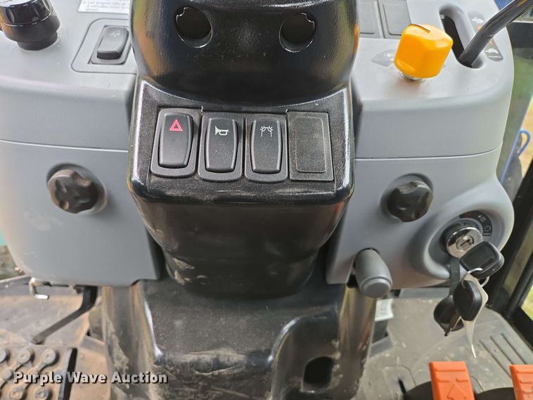 image for item DP6392 2021 New Holland Boomer 50 MFWD tractor