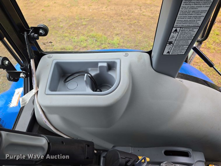 image for item DP6392 2021 New Holland Boomer 50 MFWD tractor