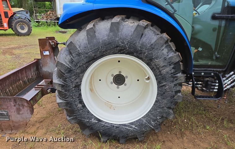 image for item DP6392 2021 New Holland Boomer 50 MFWD tractor