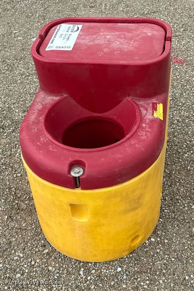 image for item DS4335 Ritchie livestock waterer