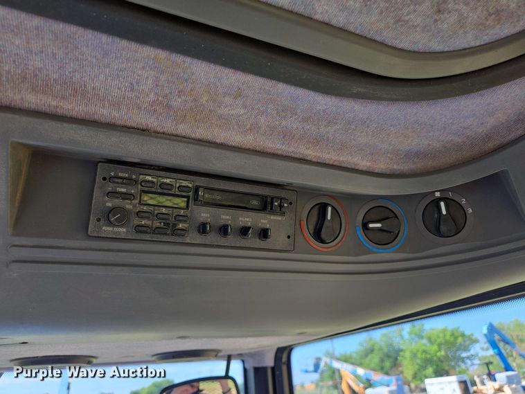 image for item DT4881 New Holland 7740 MFWD tractor