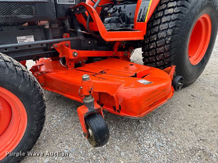 image for item DU9151 2008 Kubota B3200HSD MFWD tractor