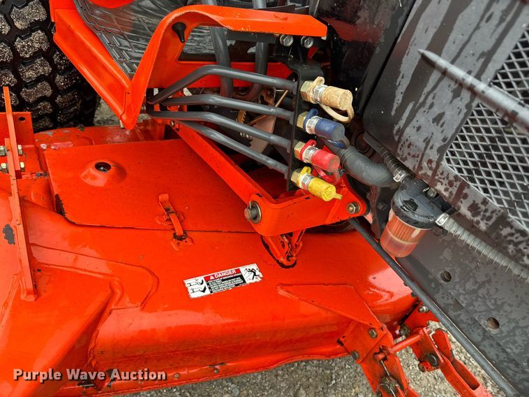 image for item DU9151 2008 Kubota B3200HSD MFWD tractor