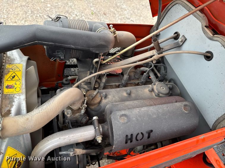 image for item DU9151 2008 Kubota B3200HSD MFWD tractor