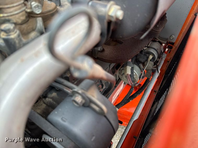 image for item DU9151 2008 Kubota B3200HSD MFWD tractor