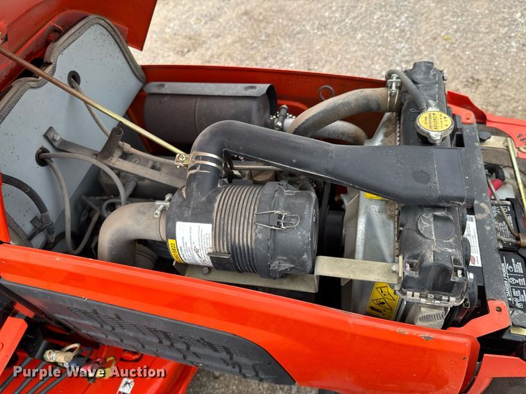 image for item DU9151 2008 Kubota B3200HSD MFWD tractor