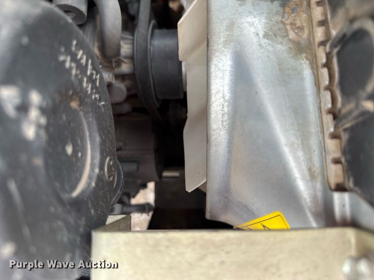 image for item DU9151 2008 Kubota B3200HSD MFWD tractor