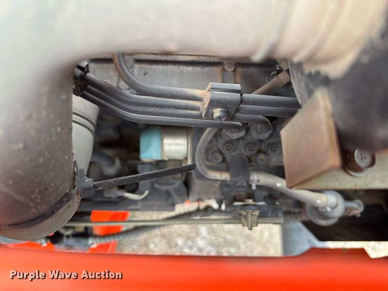 image for item DU9151 2008 Kubota B3200HSD MFWD tractor