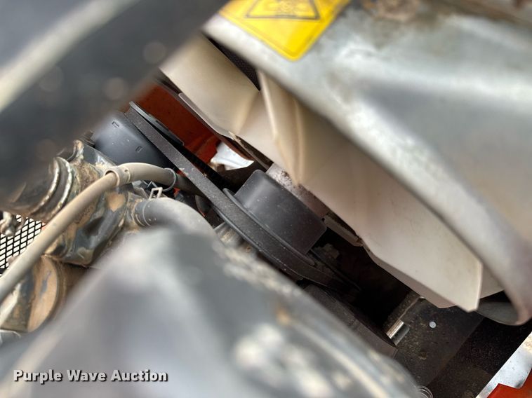 image for item DU9151 2008 Kubota B3200HSD MFWD tractor