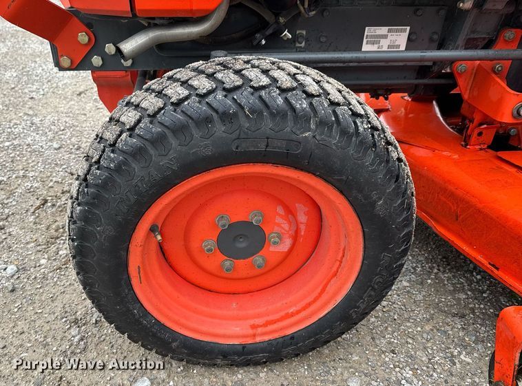 image for item DU9151 2008 Kubota B3200HSD MFWD tractor