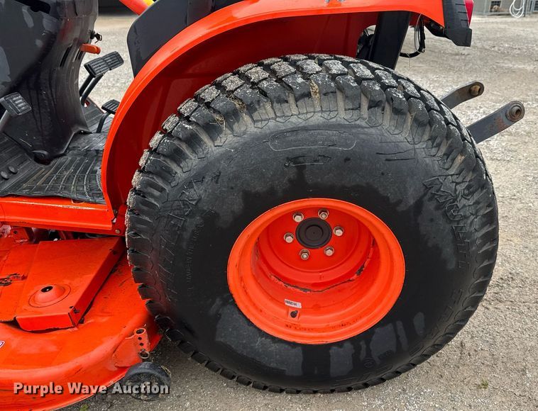 image for item DU9151 2008 Kubota B3200HSD MFWD tractor