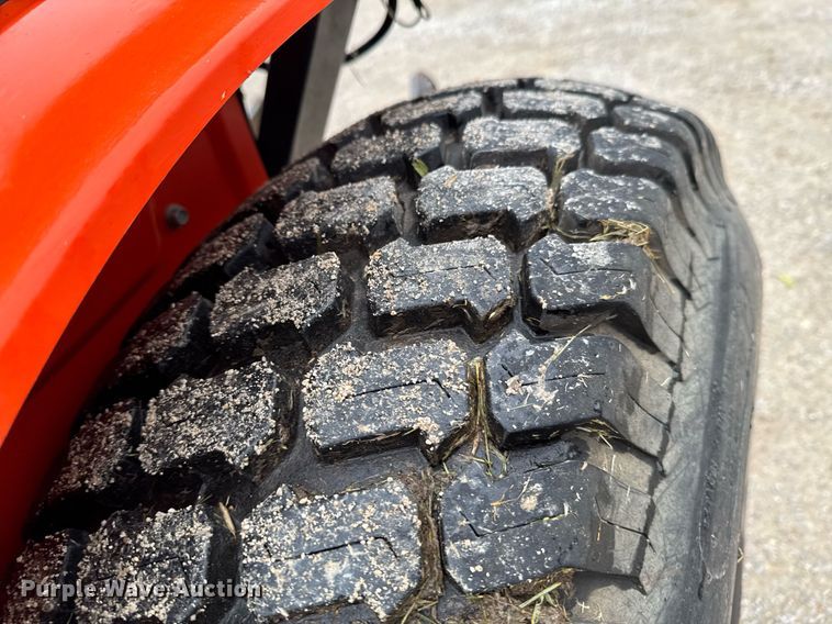 image for item DU9151 2008 Kubota B3200HSD MFWD tractor