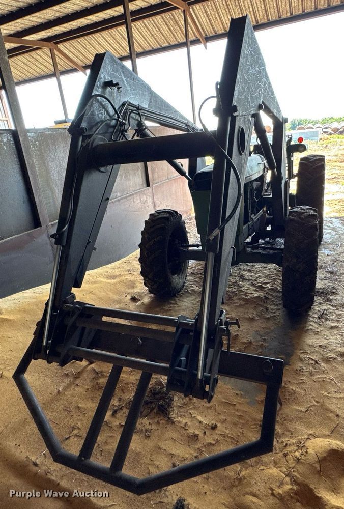 image for item DU9167 1991 John Deere 2955 MFWD tractor