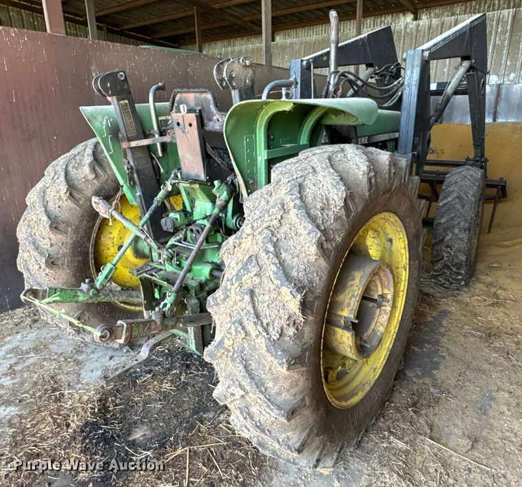 image for item DU9167 1991 John Deere 2955 MFWD tractor