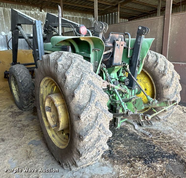 image for item DU9167 1991 John Deere 2955 MFWD tractor