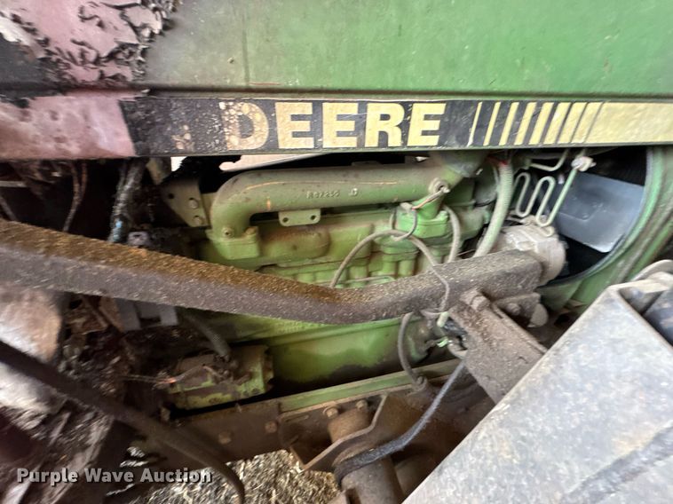 image for item DU9167 1991 John Deere 2955 MFWD tractor