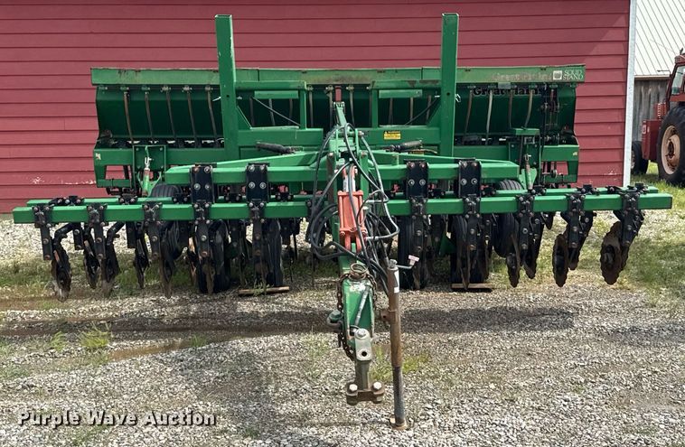 image for item DU9169 Great Plains Solid Stand 1500 grain drill