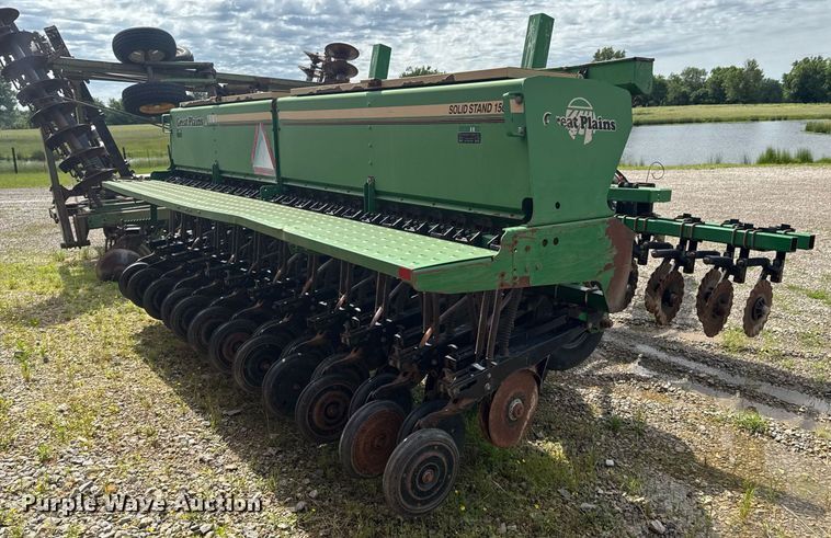 image for item DU9169 Great Plains Solid Stand 1500 grain drill