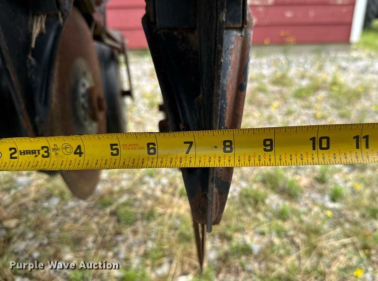 image for item DU9169 Great Plains Solid Stand 1500 grain drill