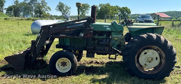 image for item DU9787 1961 John Deere 3010 tractor