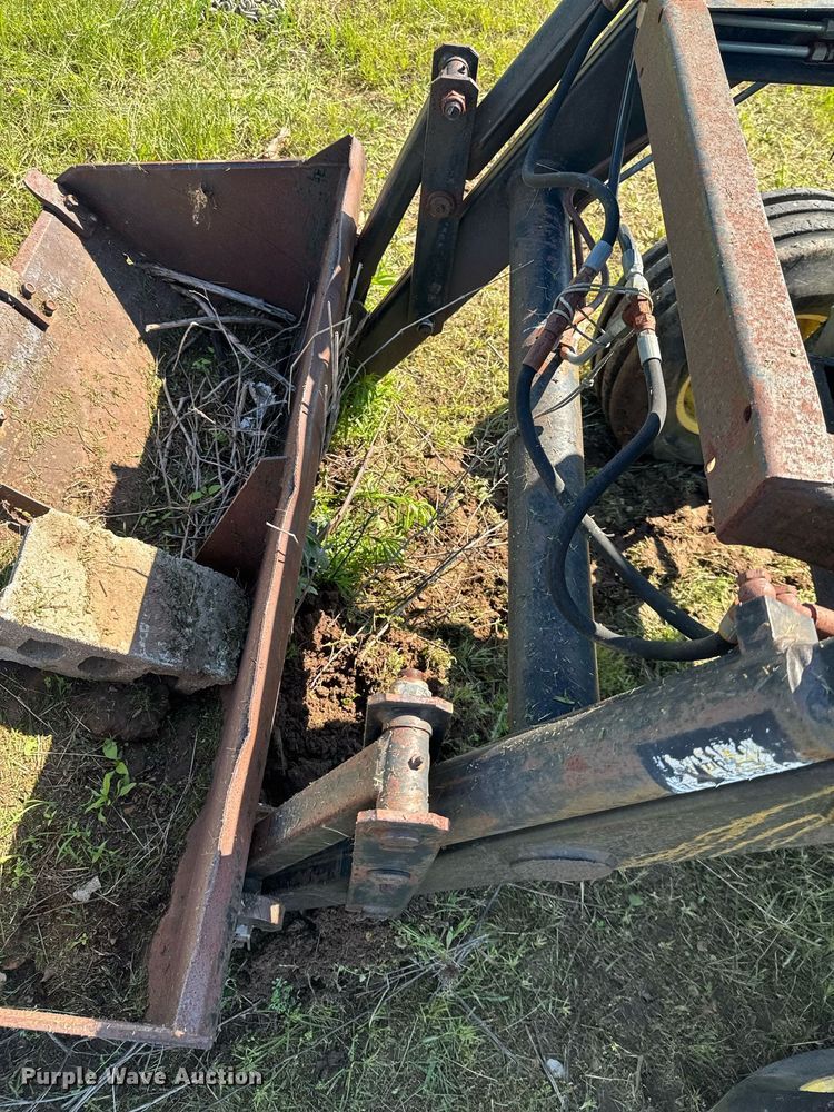 image for item DU9787 1961 John Deere 3010 tractor