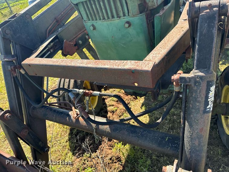 image for item DU9787 1961 John Deere 3010 tractor