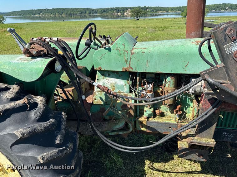 image for item DU9787 1961 John Deere 3010 tractor