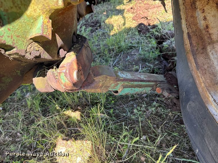 image for item DU9787 1961 John Deere 3010 tractor