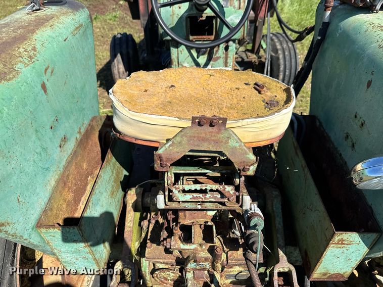 image for item DU9787 1961 John Deere 3010 tractor