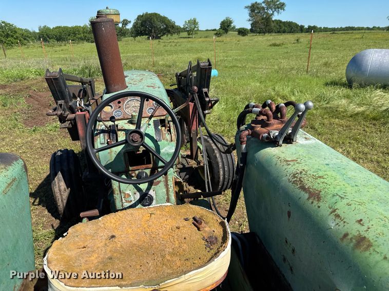 image for item DU9787 1961 John Deere 3010 tractor