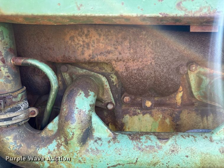 image for item DU9787 1961 John Deere 3010 tractor