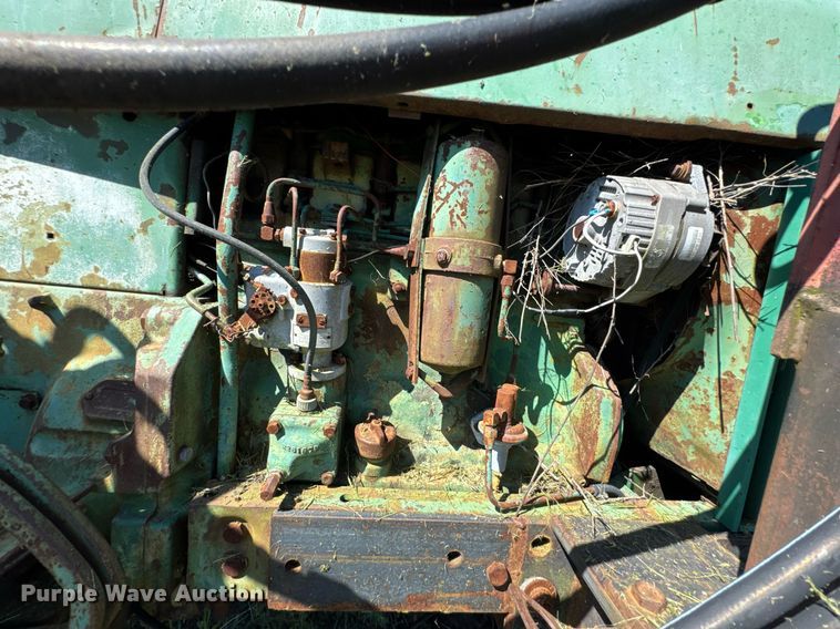 image for item DU9787 1961 John Deere 3010 tractor