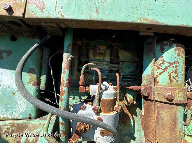 image for item DU9787 1961 John Deere 3010 tractor