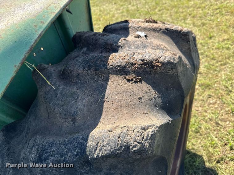 image for item DU9787 1961 John Deere 3010 tractor