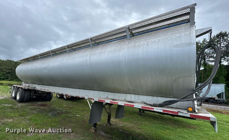 image for item DW1959 2006 Ledwell feed delivery trailer