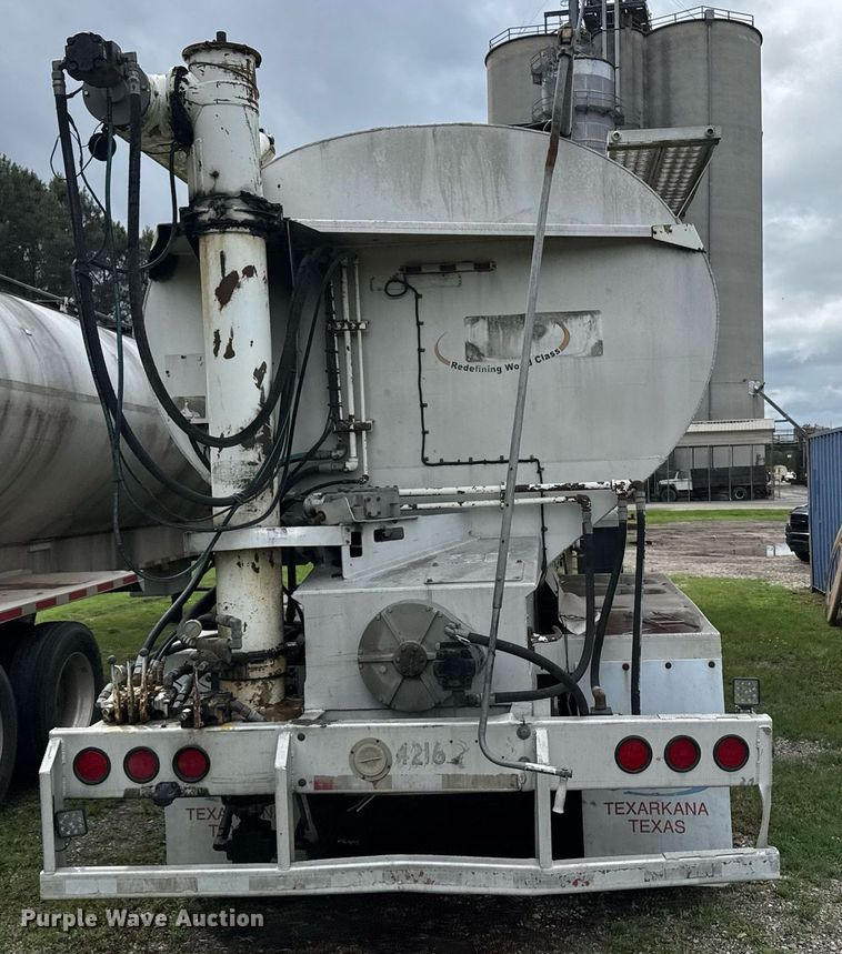 image for item DW1959 2006 Ledwell feed delivery trailer