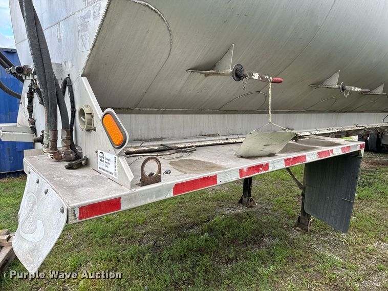 image for item DW1959 2006 Ledwell feed delivery trailer