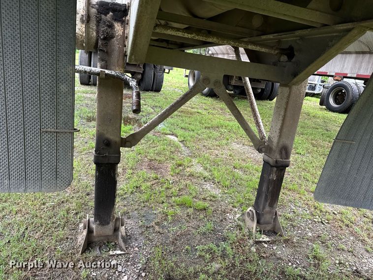 image for item DW1959 2006 Ledwell feed delivery trailer