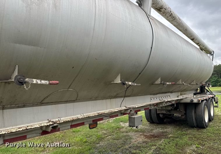 image for item DW1959 2006 Ledwell feed delivery trailer