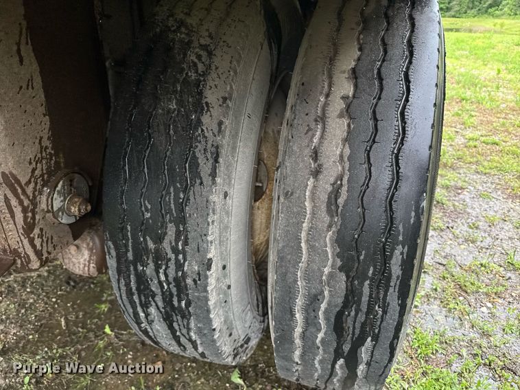 image for item DW1959 2006 Ledwell feed delivery trailer