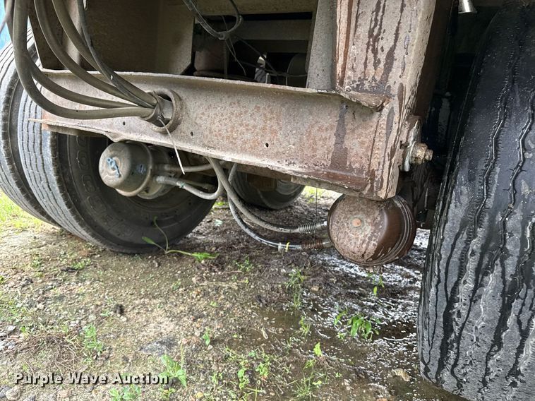 image for item DW1959 2006 Ledwell feed delivery trailer