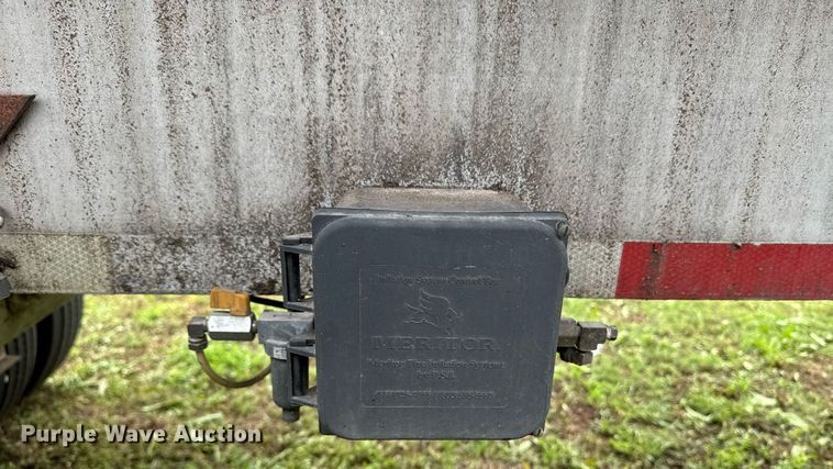 image for item DW1960 1997 Ledwell feed delivery trailer