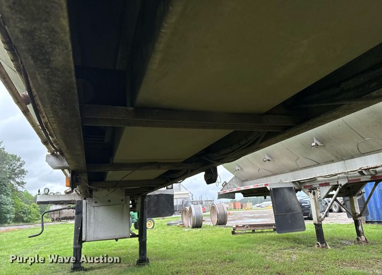 image for item DW1960 1997 Ledwell feed delivery trailer