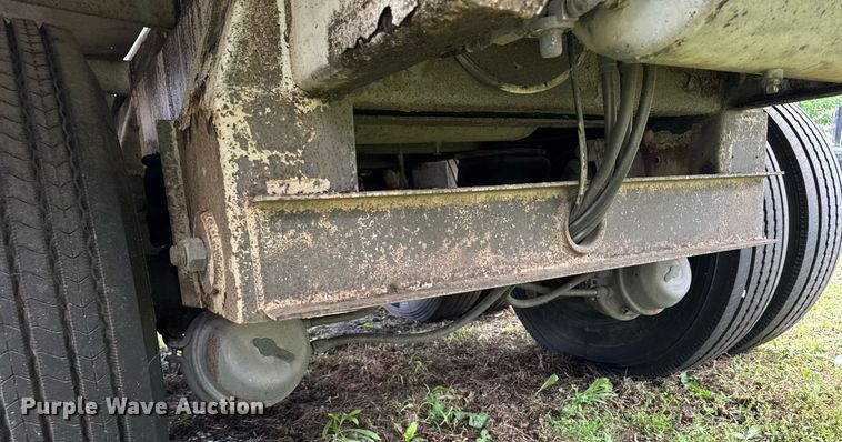 image for item DW1960 1997 Ledwell feed delivery trailer