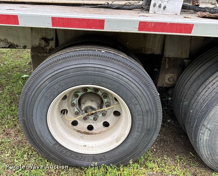 image for item DW1960 1997 Ledwell feed delivery trailer