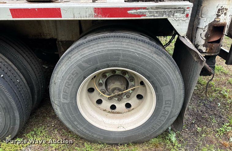 image for item DW1960 1997 Ledwell feed delivery trailer