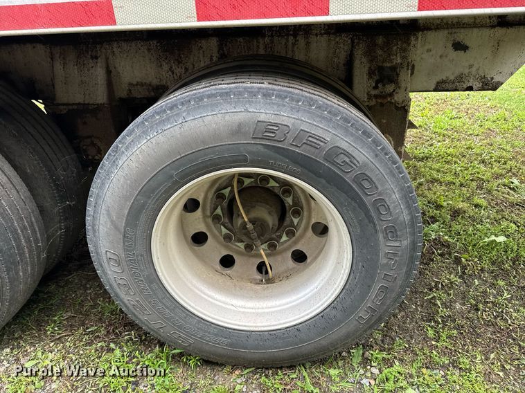 image for item DW1960 1997 Ledwell feed delivery trailer